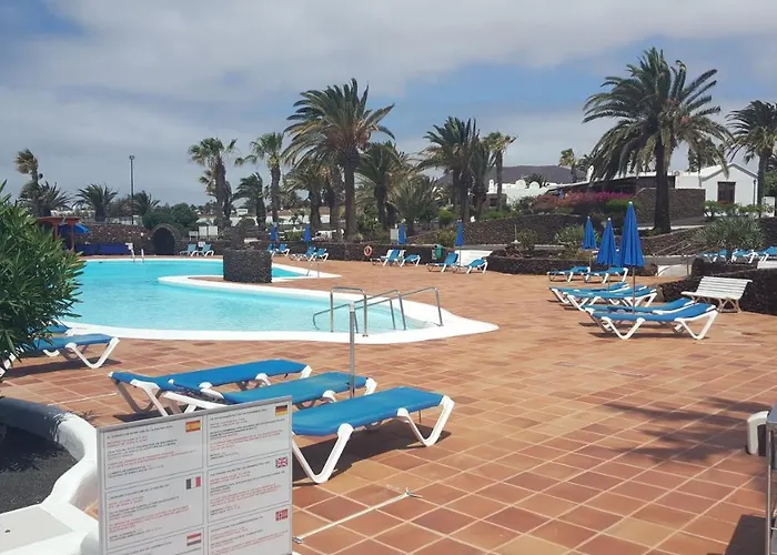 Casas Del Sol Candesa 别墅 *